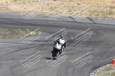 media/Apr-20-2025-AHRMA (Sun) [[393a79c373]]/Race/Group 10/Turn 4b/